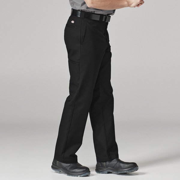 Men's Twill Multi-Use Pocket Pant - Front
