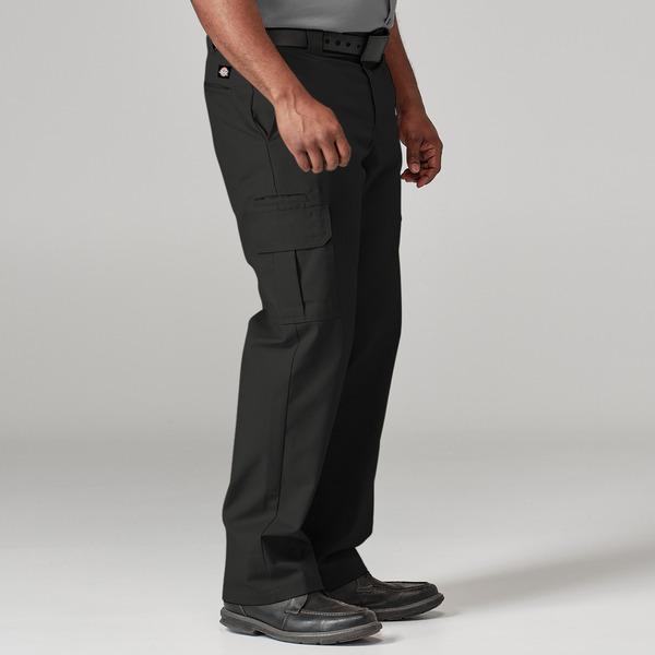 Men's Regular Fit Cargo Pant - Front